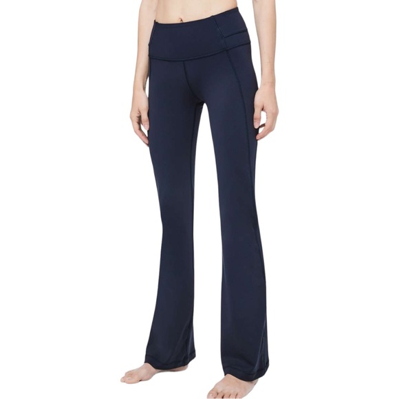 lululemon athletica Pants - Lululemon Groove Pant Flare *Full-On Luxtreme 32"
True Navy Size US 6 W5BTUS
